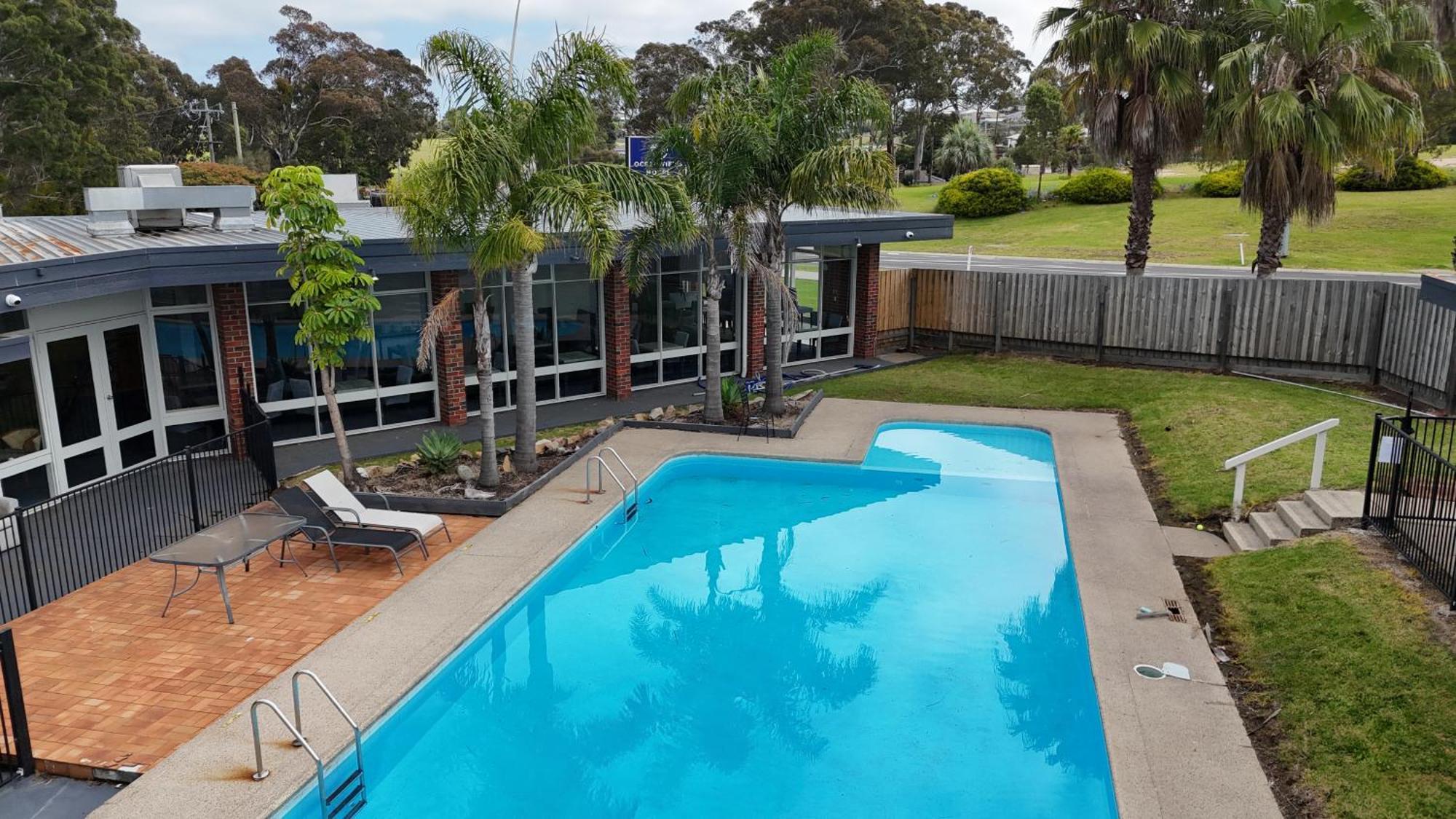 Ocean Views 3*