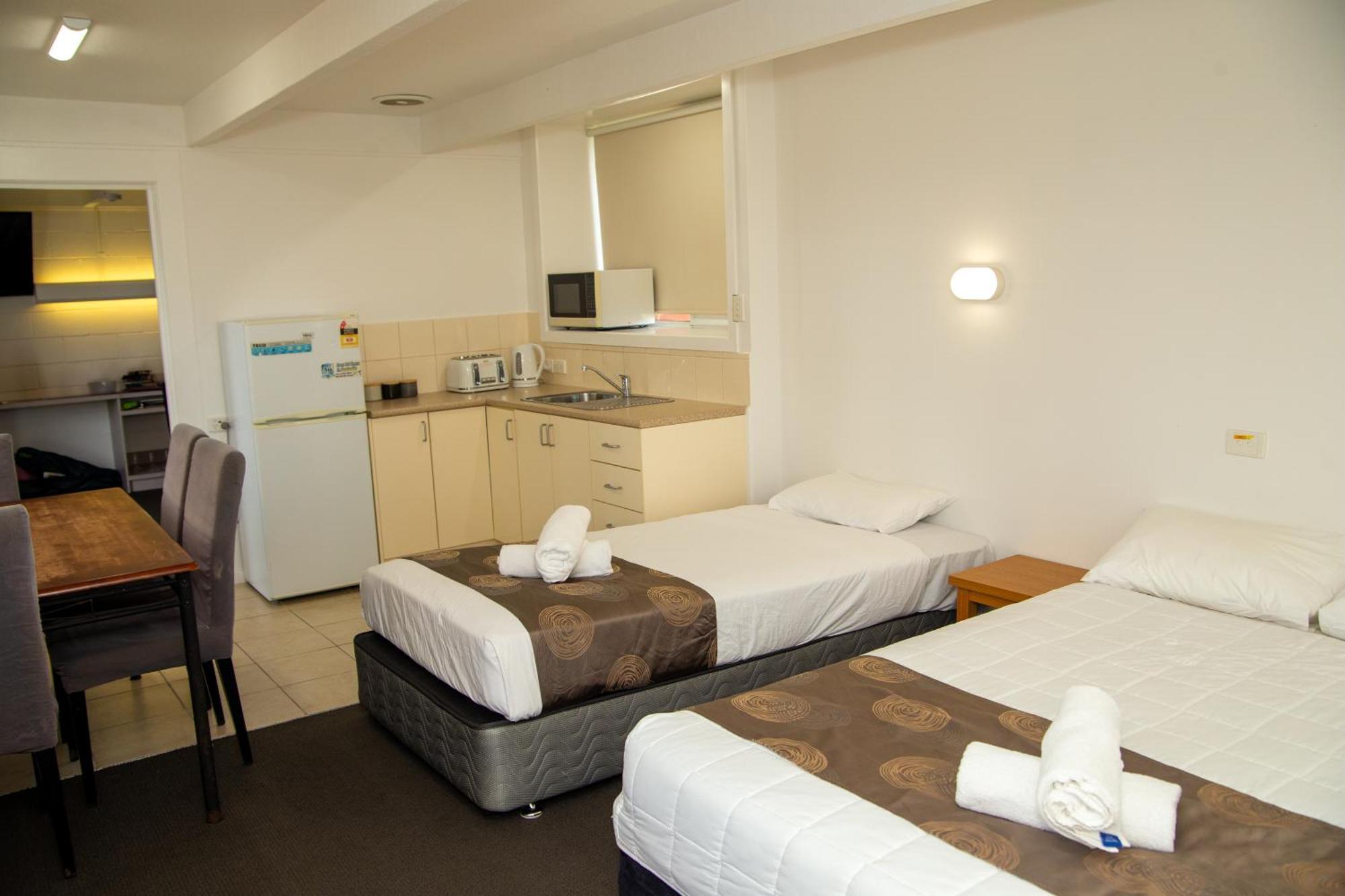 Ocean Views 3* Lakes Entrance